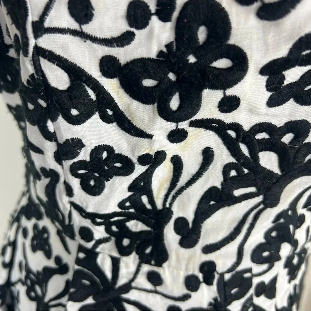 Vintage Betsey Johnson Black & White Butterfly Embroidered Dress Size 6 - Picture 3 of 7